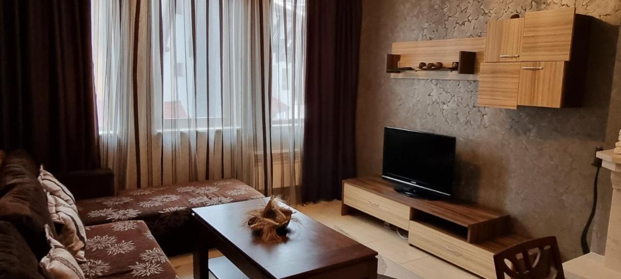 Snow Magic Grand Monastery Apartment ปอมโปโรโว ภายนอก รูปภาพ