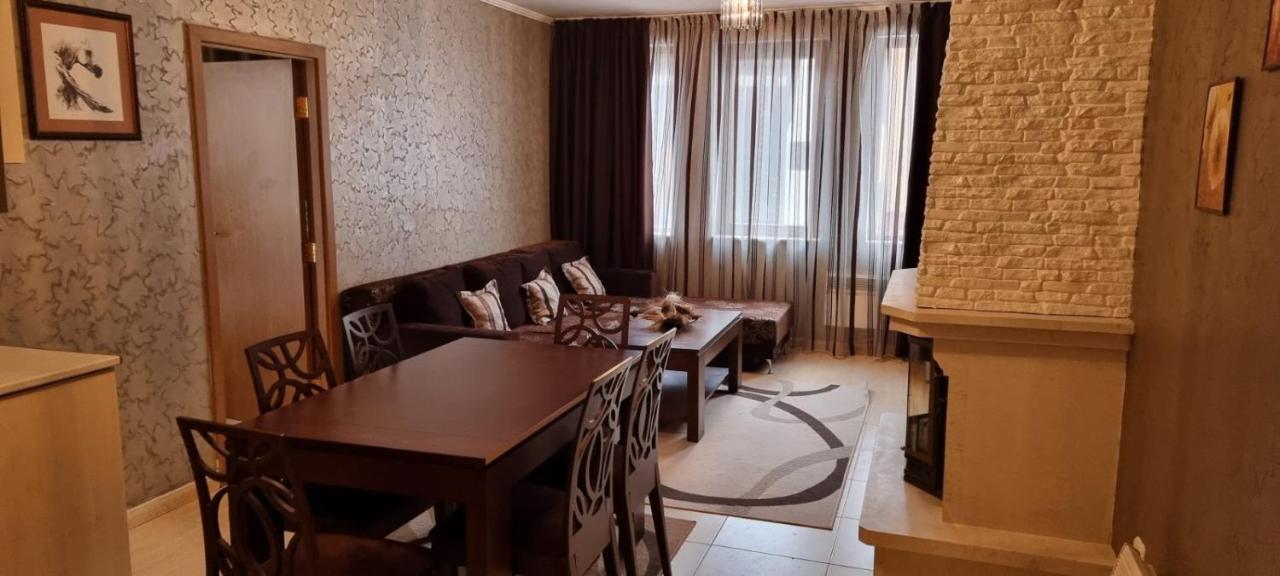 Snow Magic Grand Monastery Apartment ปอมโปโรโว ภายนอก รูปภาพ